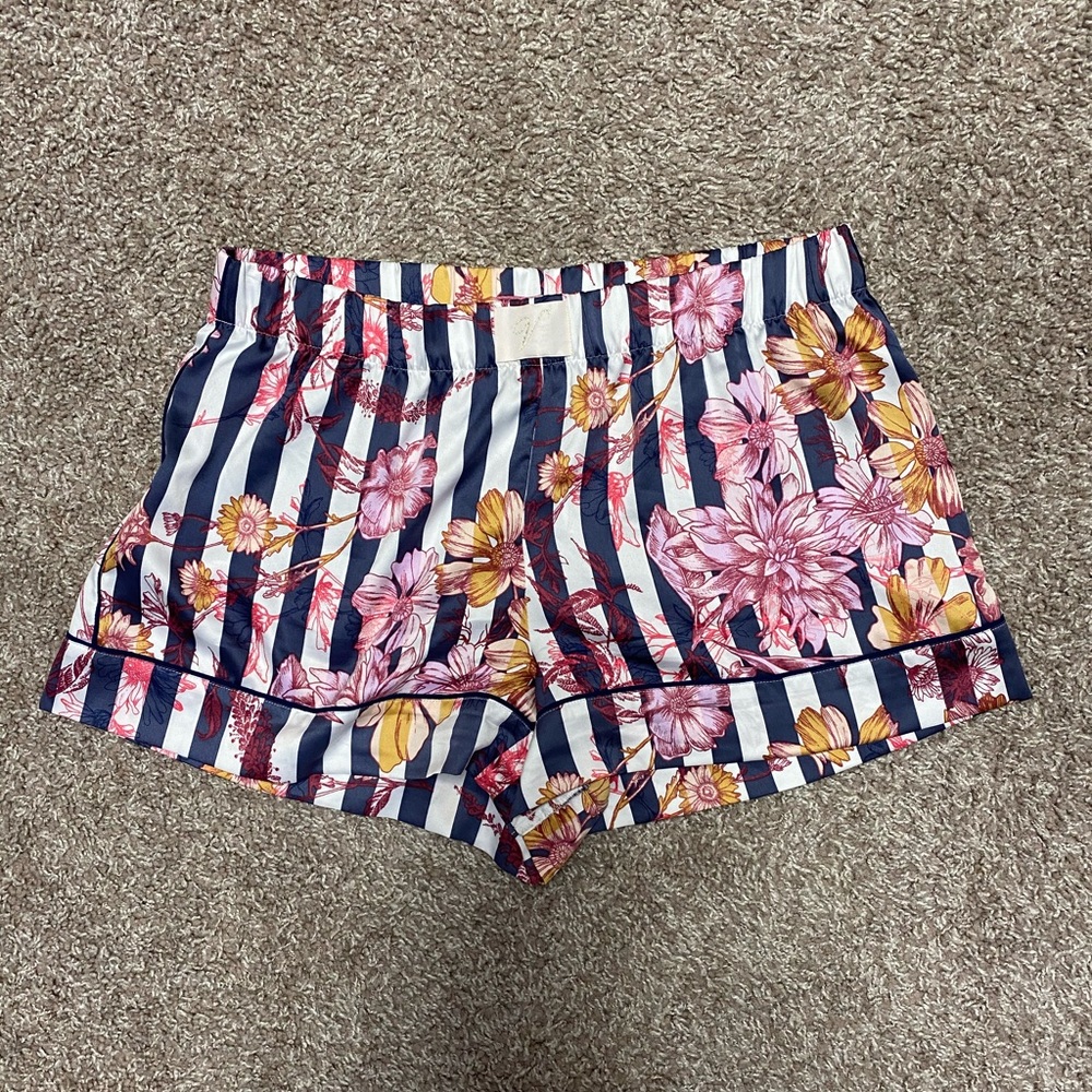 VS Shorts